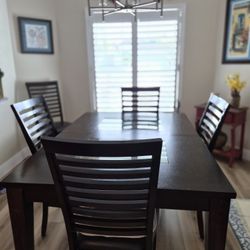 DINING ROOM SET 