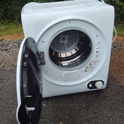 $***50 Bucks****Dryer Magic Chef !!!$50 Bucks !!!!!Ideal For Camper / Hunting & Fishing Shak Or Even A Tiny Home 