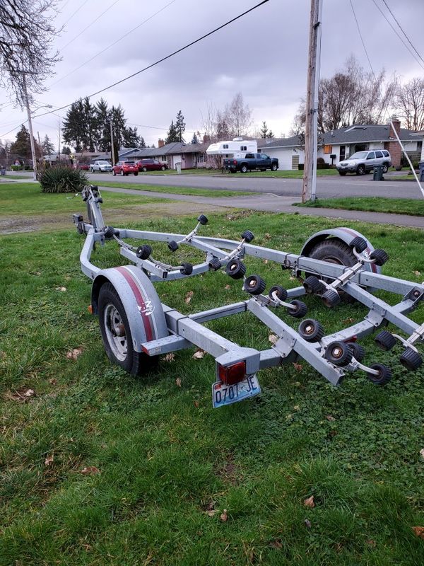 EZ Loader Trailer w/surge brakes for Sale in Edgewood, WA OfferUp