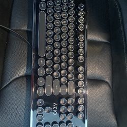 Azio MK Retro Keyboard