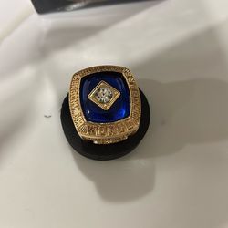 La Dogers Fernando Valenzuela Ring 1981 World Champion Ship Ring