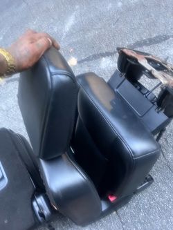 Ford expedition back seats