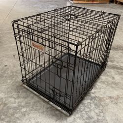 Medium 24” Dog Crate wire folding cage 24”x17”x20””H double doors New in Box