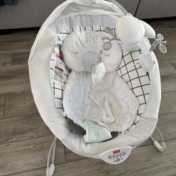 Baby bouncer - fisher price