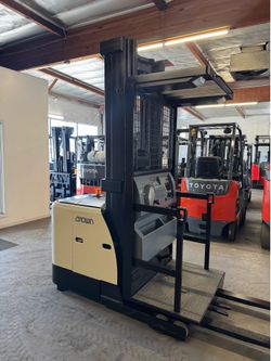 2020 Crown Orderpicker Forklift