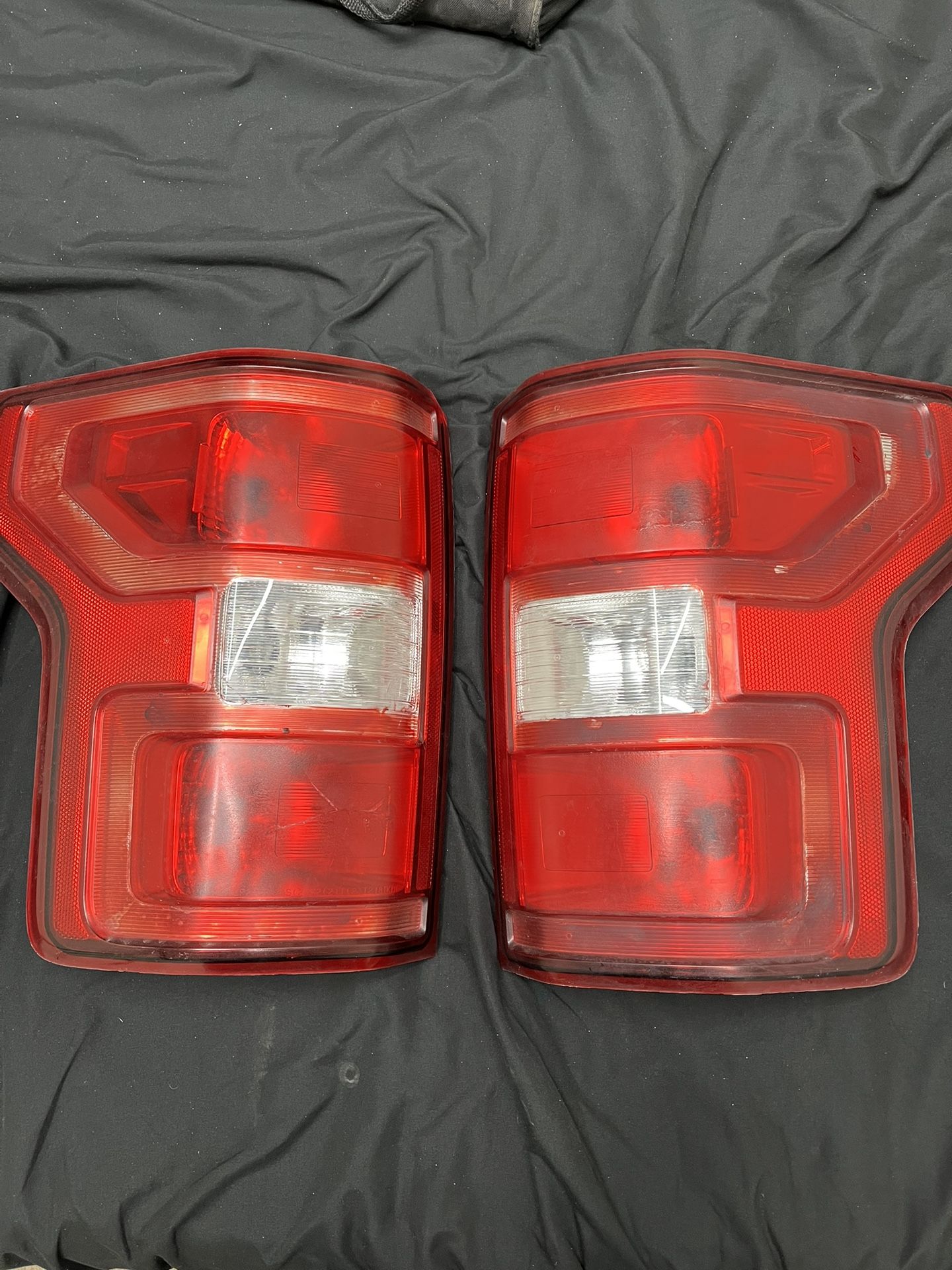 Ford F150 Oem Tail Lights 