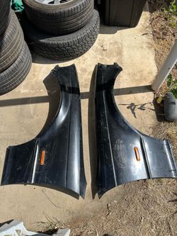 E46 Coupe Pre-LCI Front Driver & Passenger Fender Pair Black Color