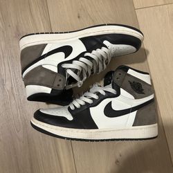Jordan 1 Mocha Size 8.5
