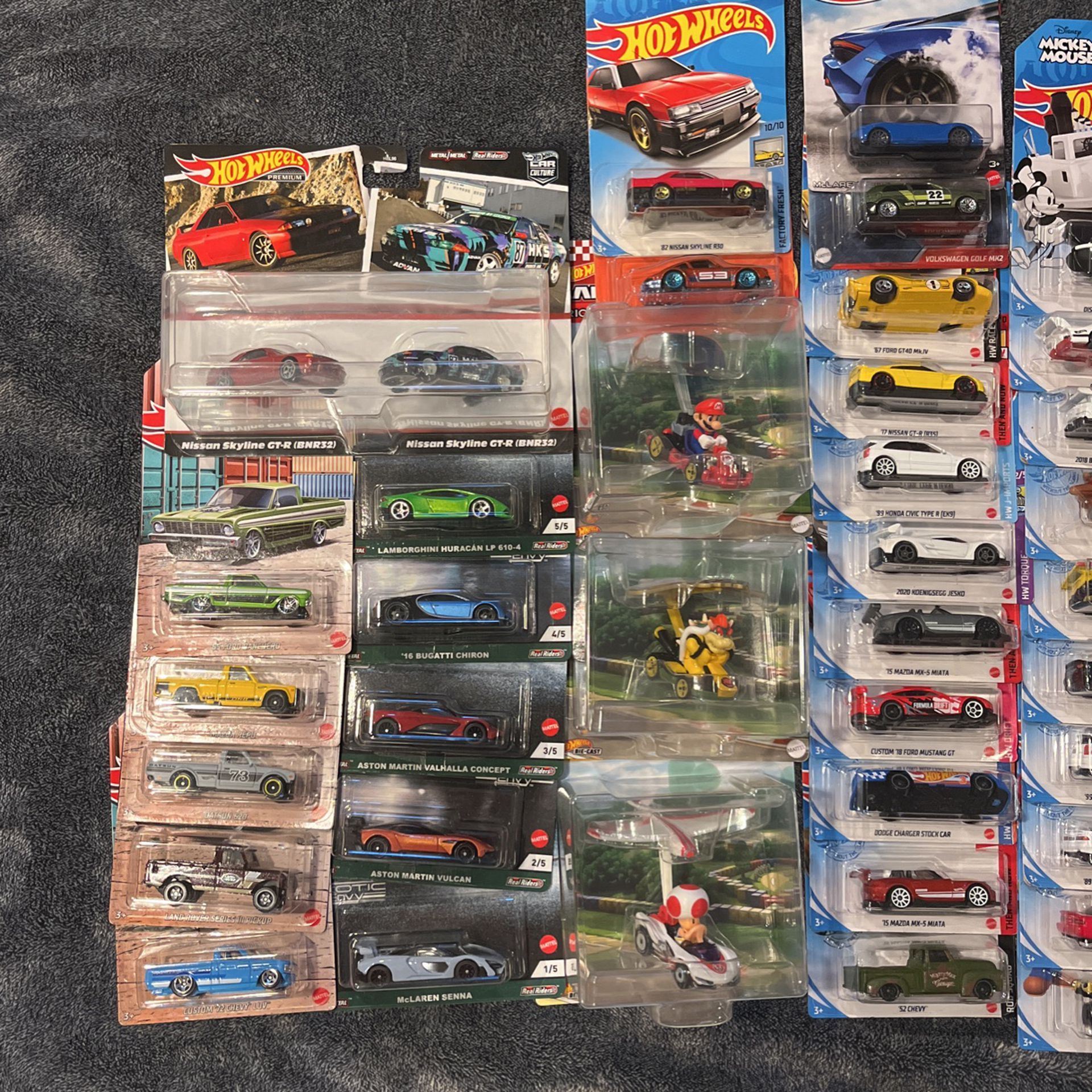 Hot Wheels Collection 70+ Cars 