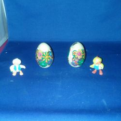 Vintage Plastic Eggs