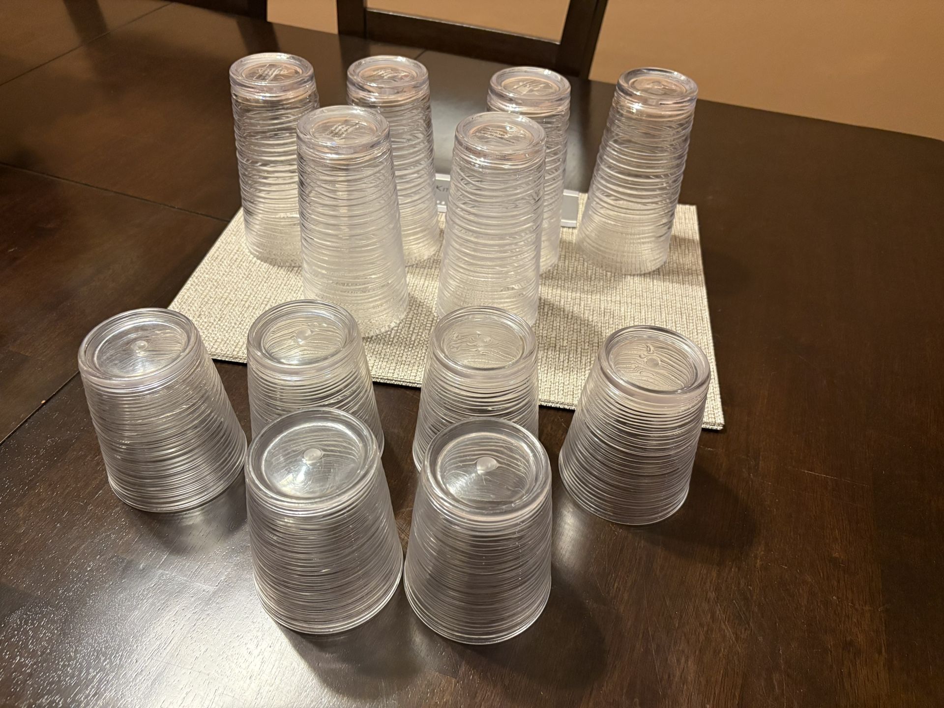 Vasos Y Cubiertos $20