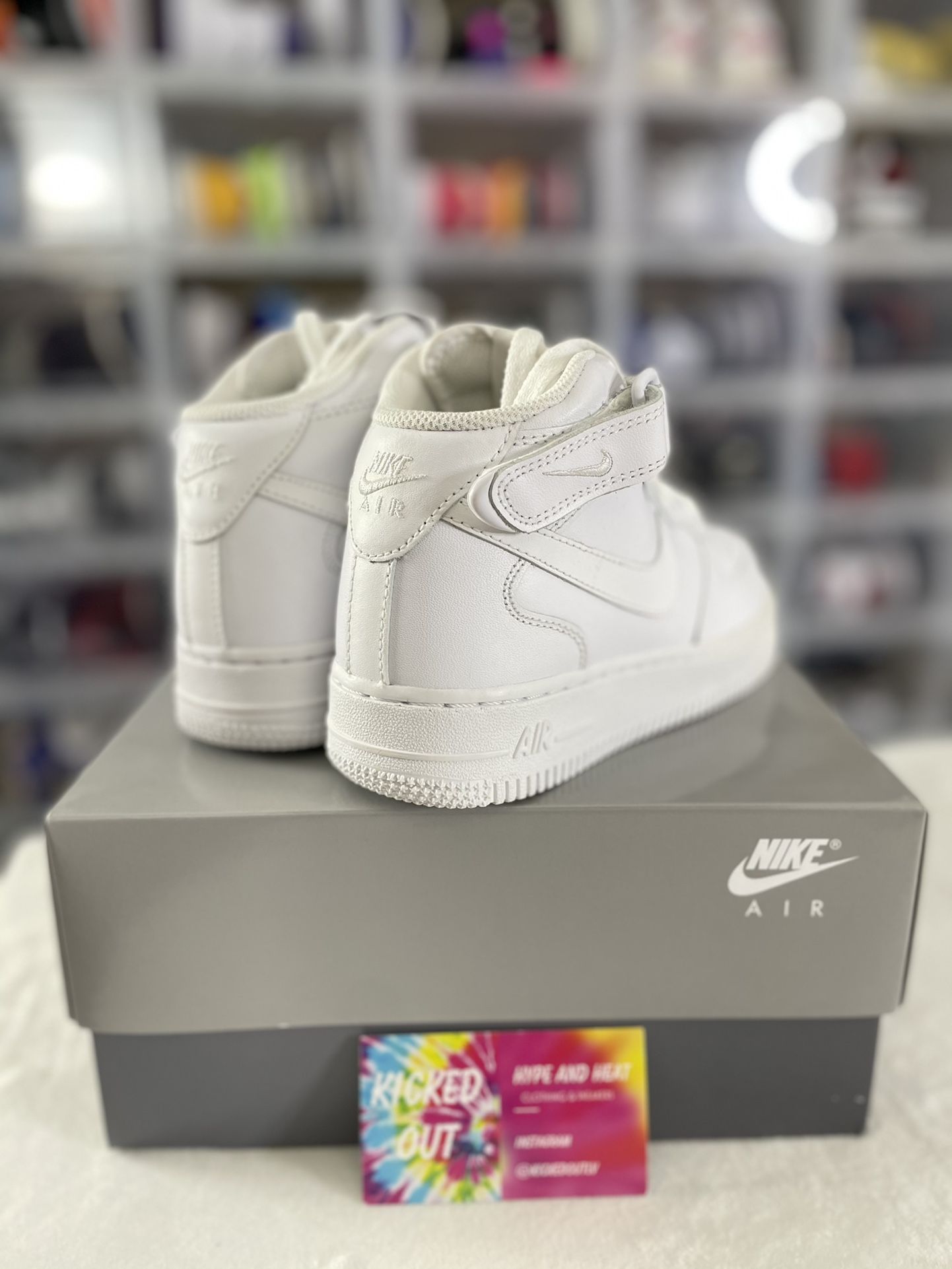NEW* Nike Air Force Triple White Size Youth Women