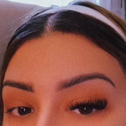Lash Clusters 