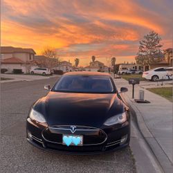 2013 Tesla Model S