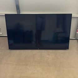 40 inch smart TV with mount