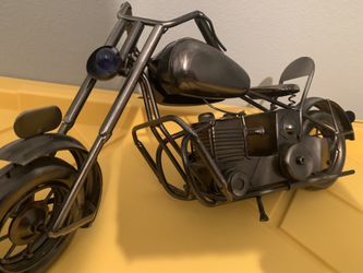 16 In metal Harley 