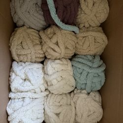 Chunky Yarn Crocheting 