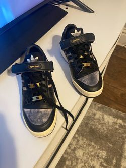 Adidas Women's shoes Size 5