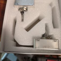 2016- 2018 Chevrolet-Silverado-1500-Headlight-Bulb-High-Beam-and-Low-Beam