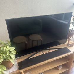 Samsung TV and Vizio Sound Bar 