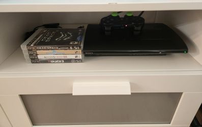 PS3 slim 120GB SSD installed.