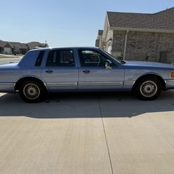 Lincoln Towncar 94