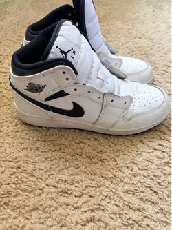 Air Jordan 1 mid