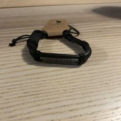 Engraved black bracelet 