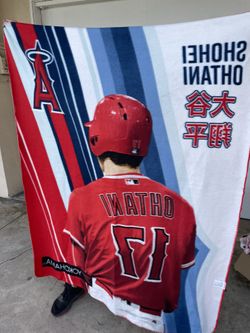 Ohtani Angel Throw Blankets