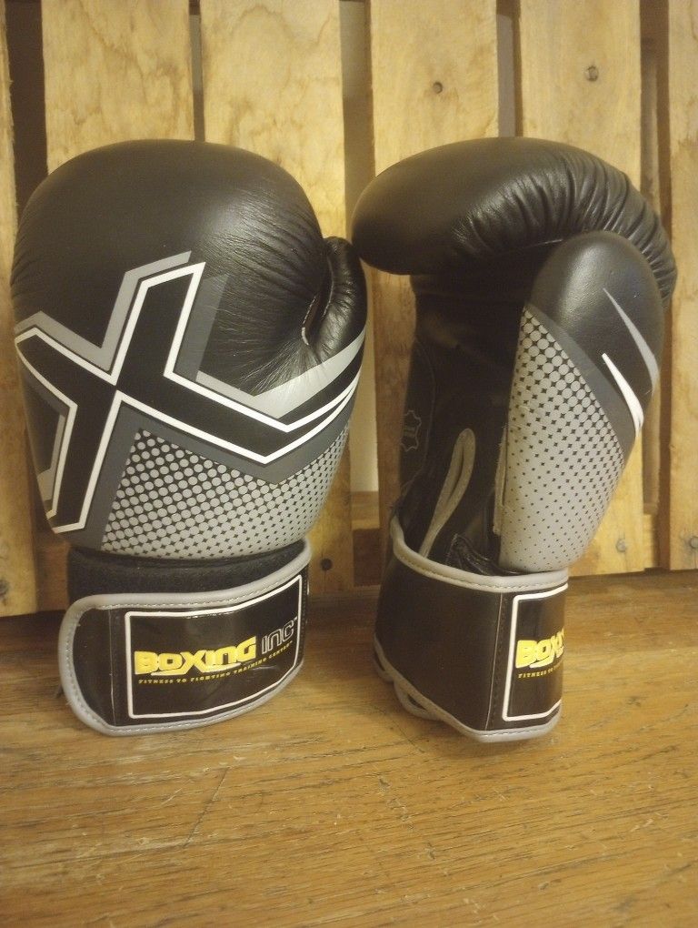 Boxing Gloves 