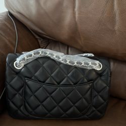 Black Bag ! Medium Size ! 