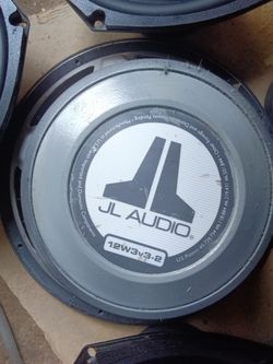 Jl audio 12 3x3x2,4 focal 6x9 1 pioneer 6x9,1 remote bass connection