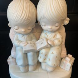 Precious moments 1977 Jonathan and David - Unto  Us A Child is Born Ceramic Figurine