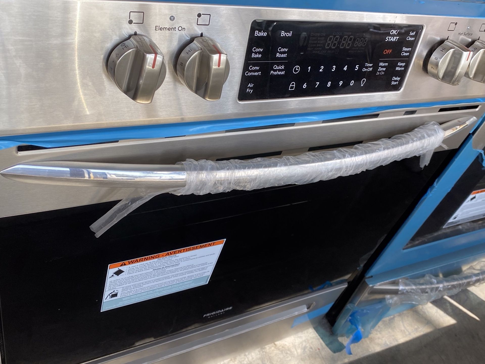 Frigidaire Electric 22ov Slide In Stove New Open Box