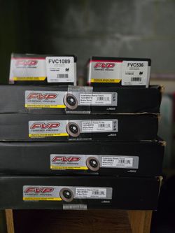 BRAND NEW CERAMIC BRAKE PADS & ROTORS (FRONT & REAR)