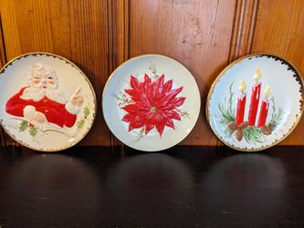 Vintage Christmas Plates