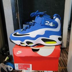 Nike Griffey Like New Size 10 $160