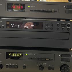 NAD AUDIO STEREO 