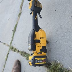 Dewalt  Flexvolt Weed Wacker With Battery 