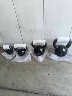 KETLLE BELLS NEW
