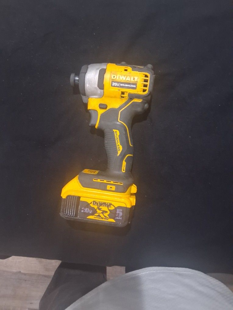DEWALT
ATOMIC 20V MAX Lithium-Ion Cordless 1/4 in. Brushless Impact Driver Kit, 5 Ah Battery
