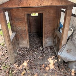 Wood play/dog house large