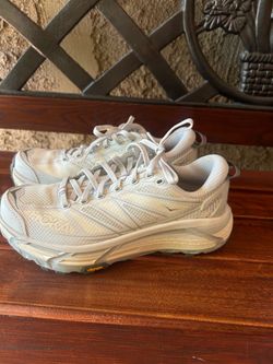 hoka running shoes | women’s size 6 running shoes