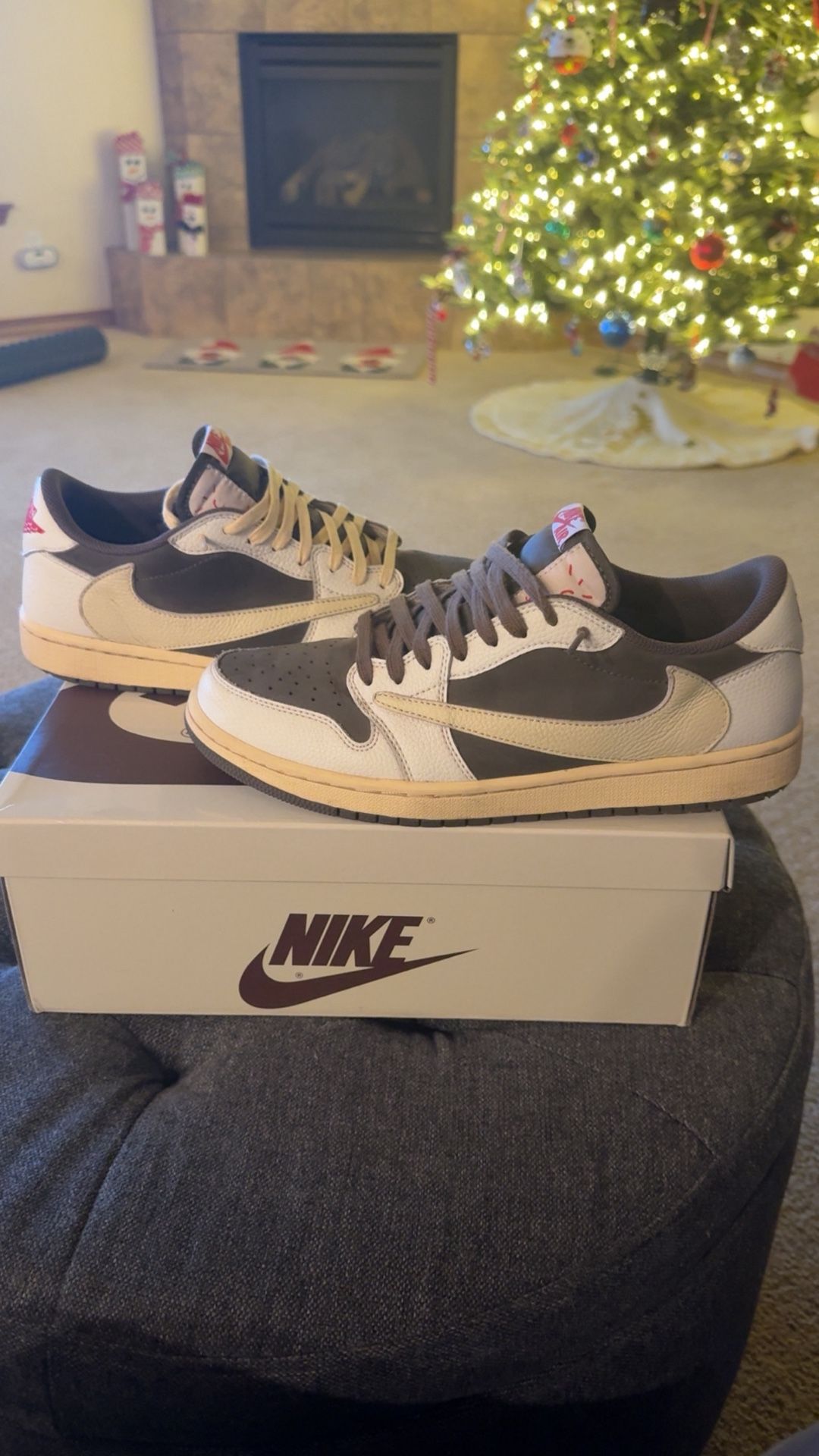 Travis Scott x Nike Air Jordan 1 Low Reverse Mocha