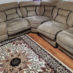 Sectional Couch.. 