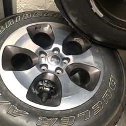 Bridgestone tires P255/70R 18