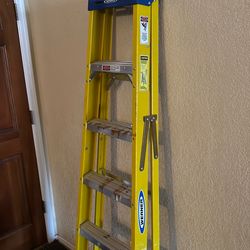 Step ladder - Great Shape -  Needs Cleaned Up
