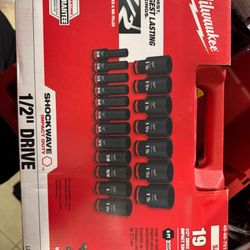 Milwaukee 19 Piece Socket Set 1/2 SAE