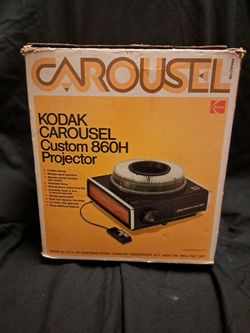 Kodak custom carousel 860H slide projecter complete set, tested and works great