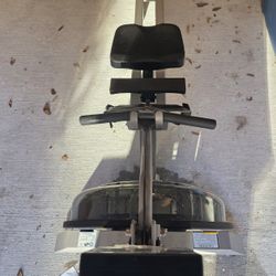 High-Quality Fluid E316 Rower – Low Hours, Great Deal